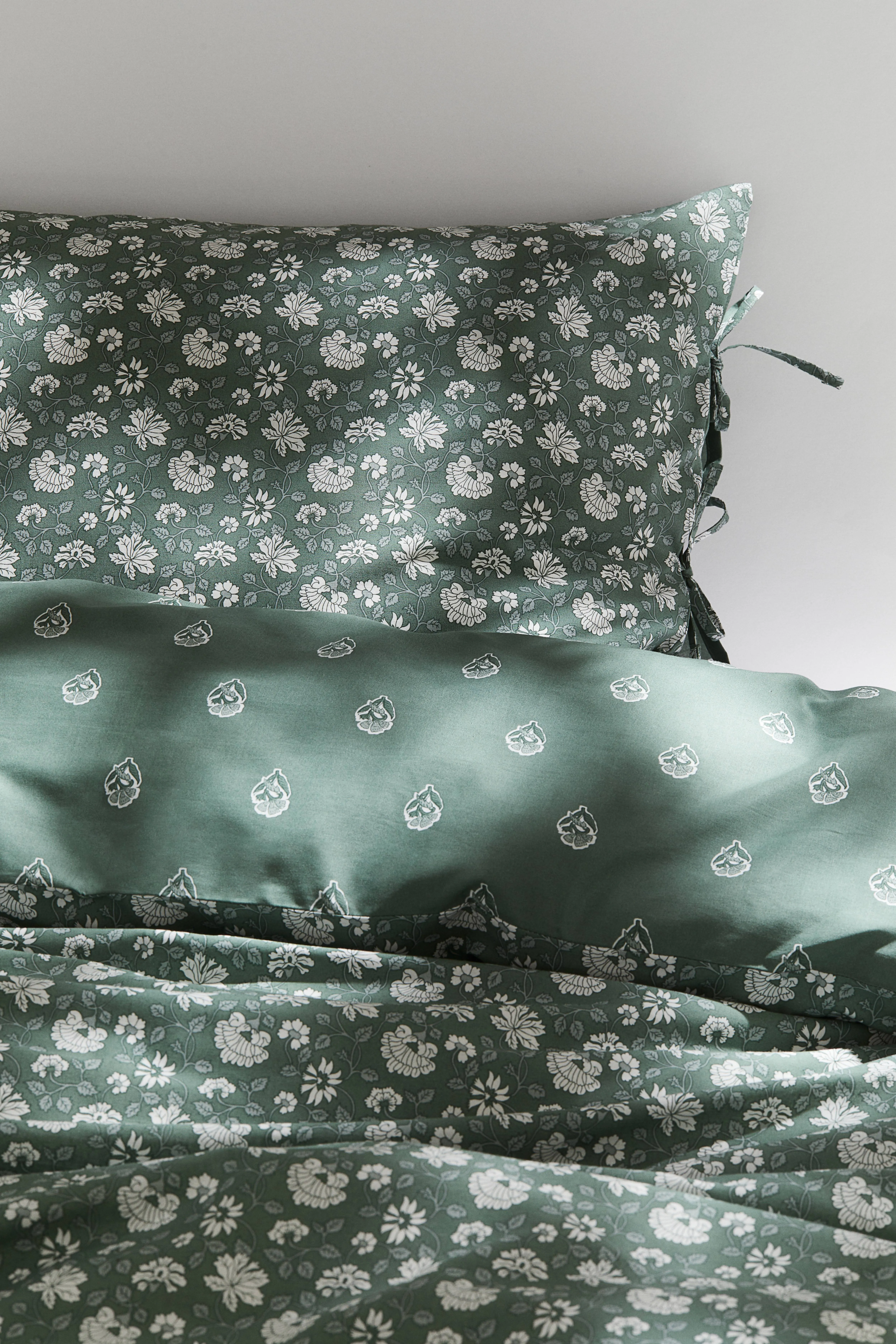 Floral single duvet cover set - Green/Floral - Home All | H&M GB