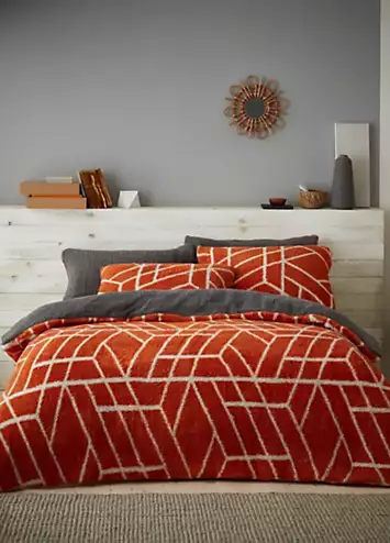 Gaveno Cavailia Ely Geo Teddy Fleece Duvet Cover Set | Kaleidoscope