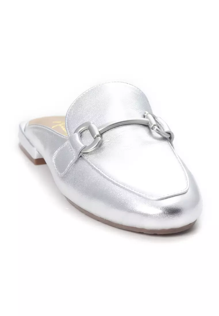 Shu Talk Amaztep Nappa Leather with Metal Buckle Mules