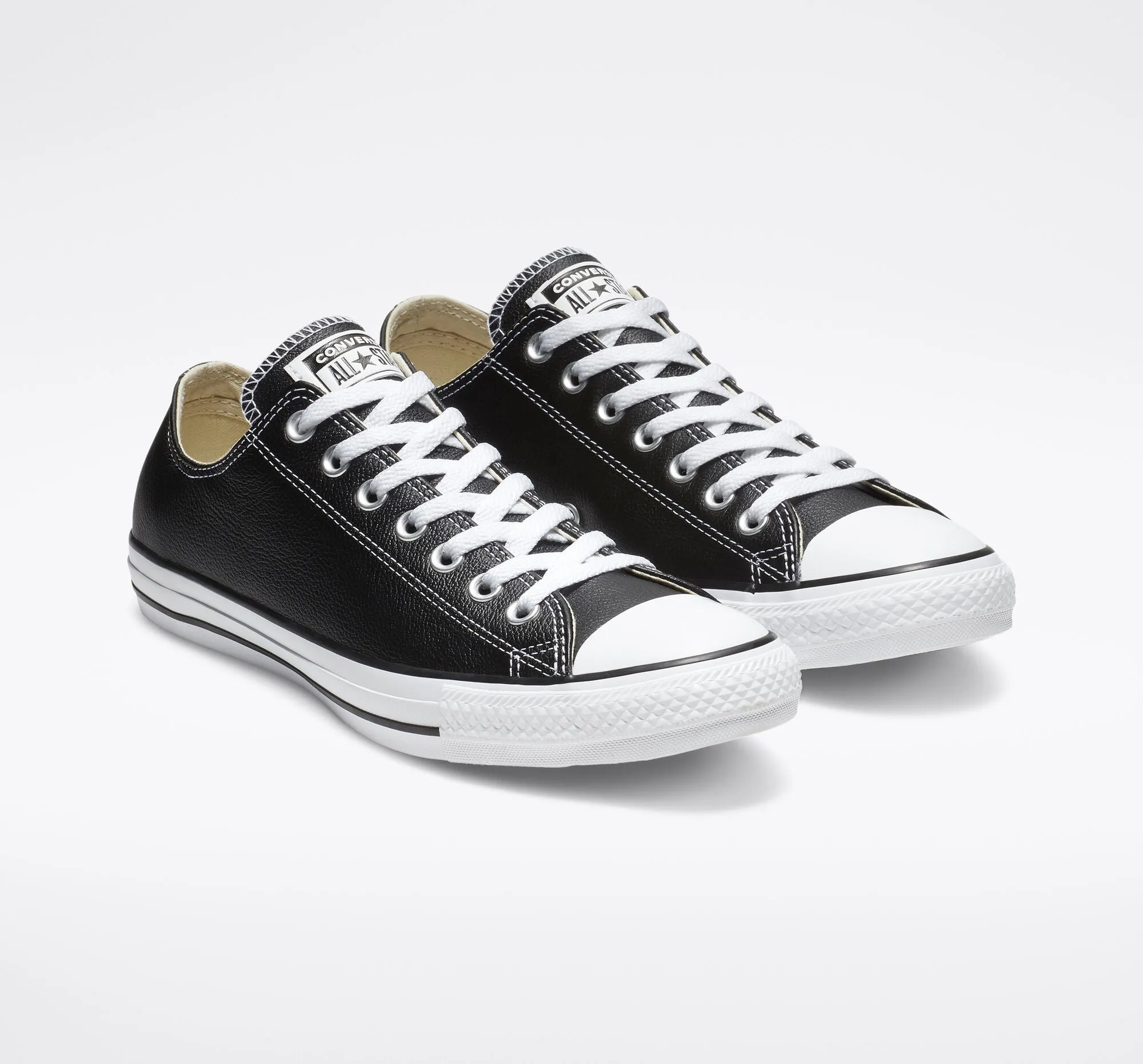 Unisex Converse Chuck Taylor All Star Leather Shoes Black