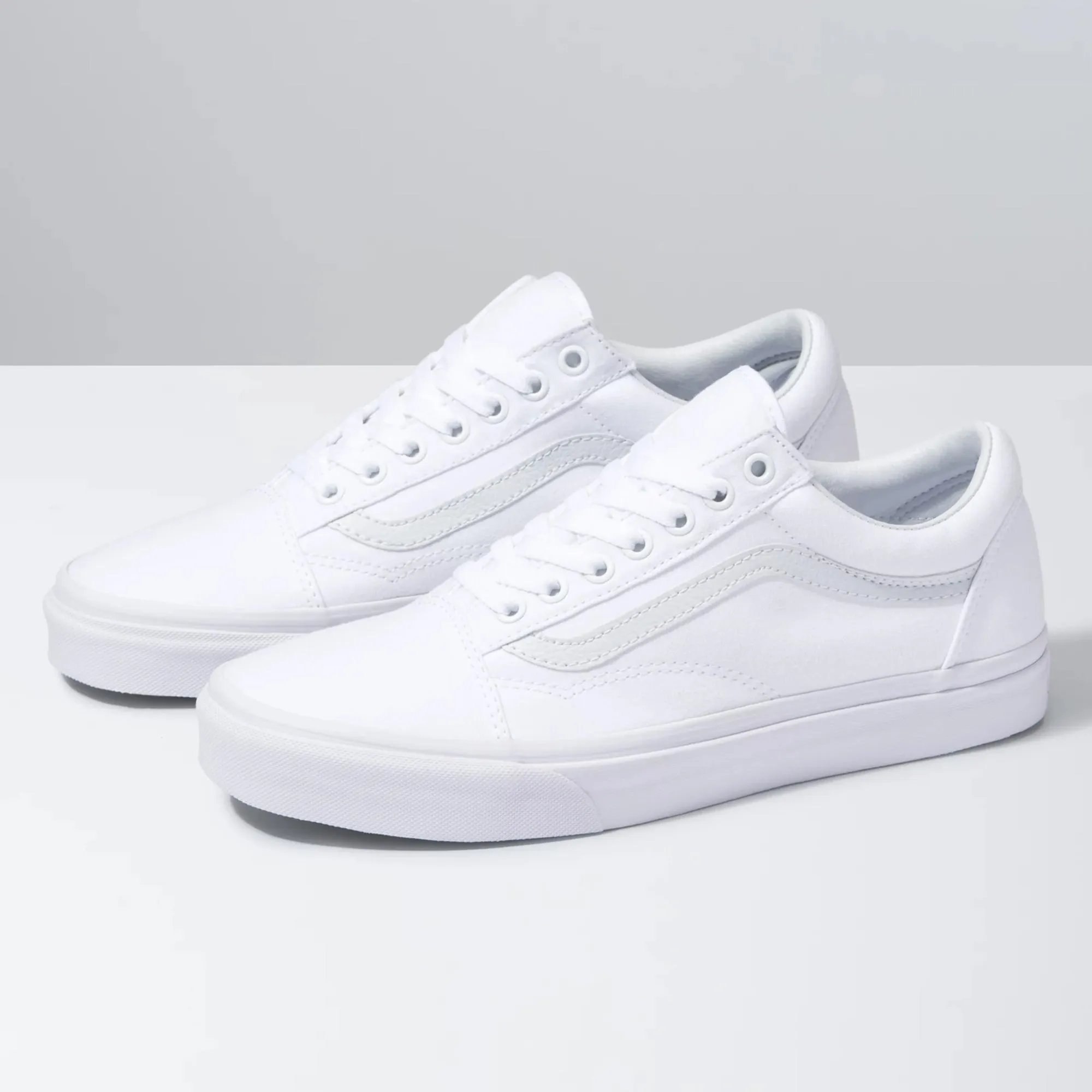 Unisex Vans Canvas Old Skool Shoes True White