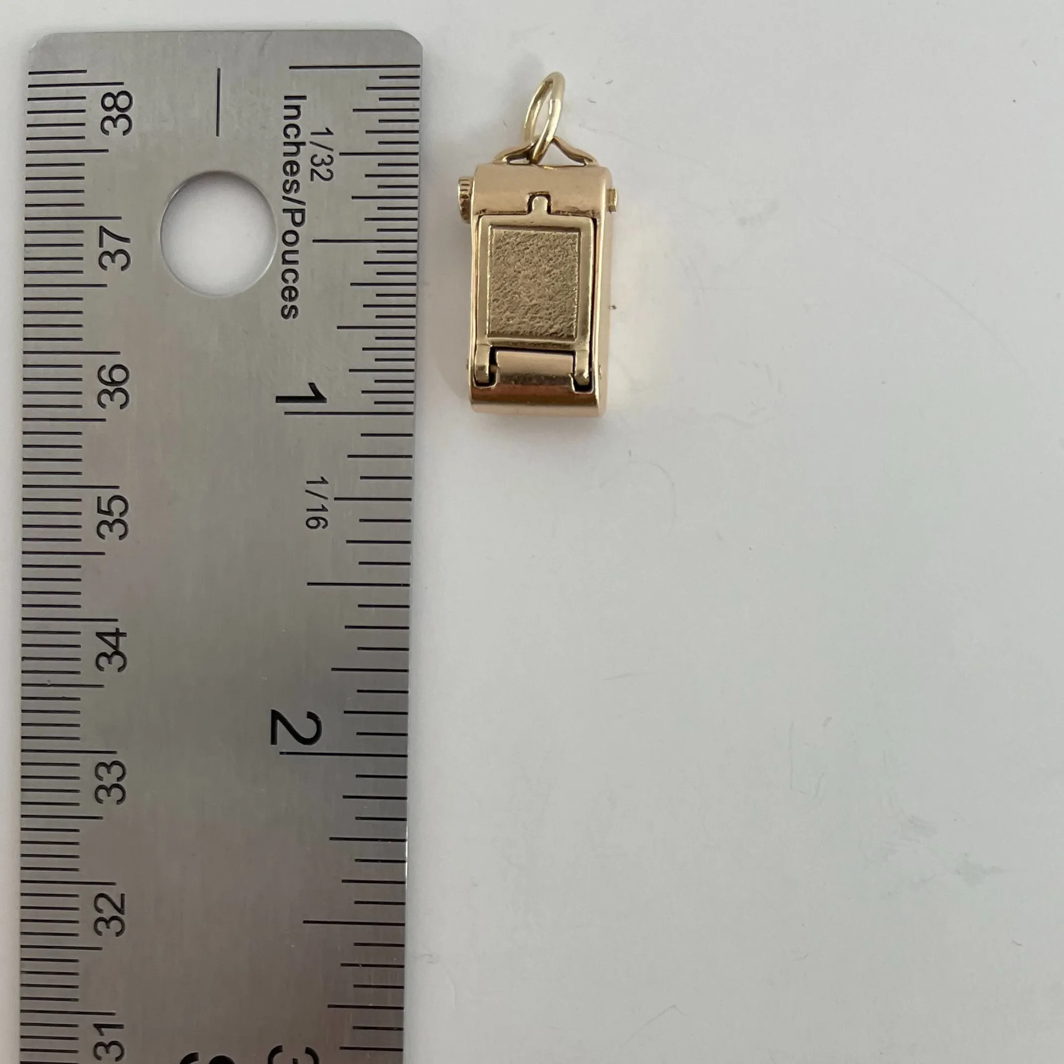 Vintage Mechanical 14K Yellow Gold Camera Charm